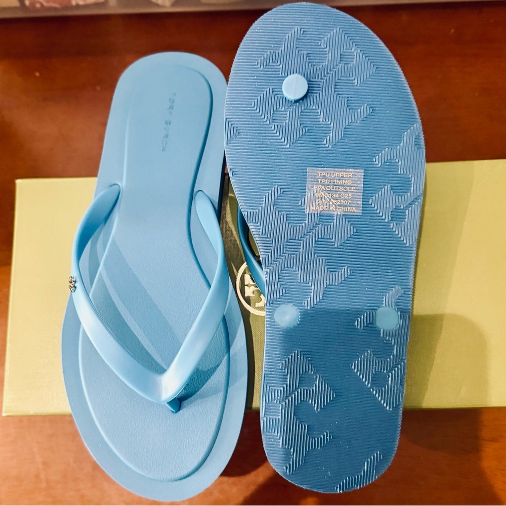 NWT - Tory Burch Blue Sandals - Picture 5 of 5